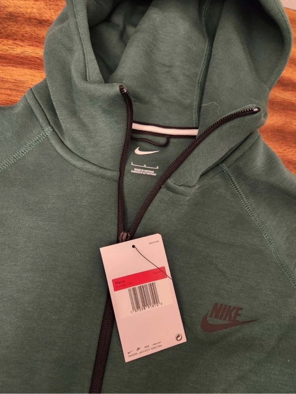Nike Tech Fleece Full Zip Hoodie Green Men’s Large NWT FQ1883-341
